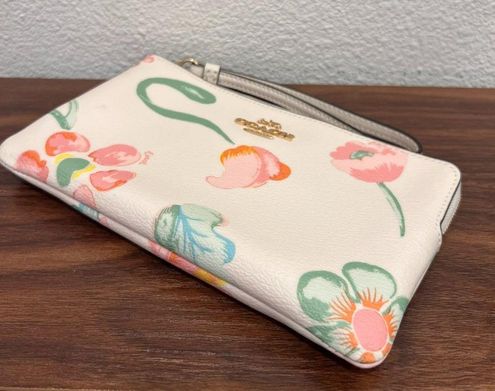 Coach Large Corner Zip Wristlet With Dreamy Land Floral Print