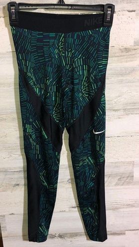 pro leggings Nike Pro hypercool tidal cropped leggings XS green