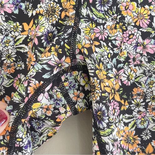 Free People Movement Eden Printed Floral Side Pocket Leggings Size Large -  $35 - From Leslie