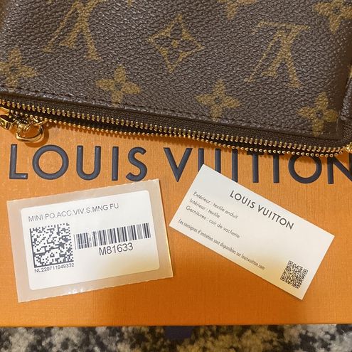 Louis Vuitton 2022 Christmas Pouch Shoulder Bag - $1147 New With Tags -  From Kaka