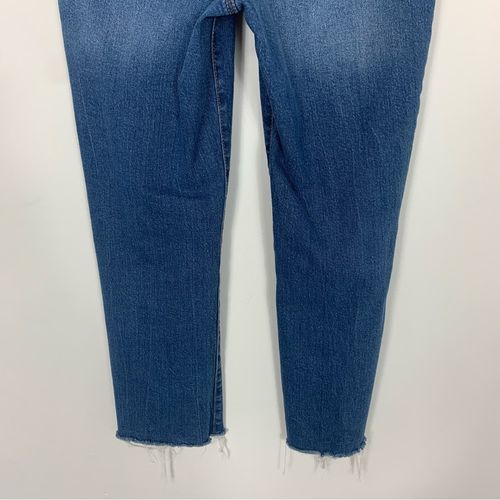 Sofia by Sofia Vergara Mayra Crop Flare Jeans Size 6 - $27 - From