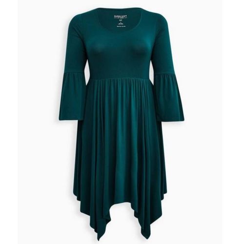 A classic drapey dress in soft jersey, David Nieper #davidnieper  #jerseydress