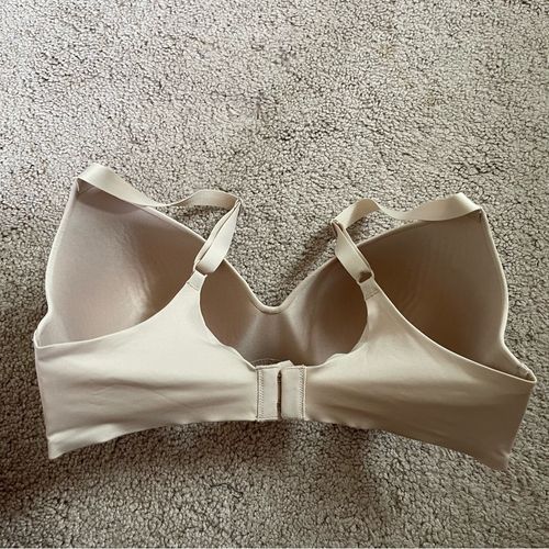 Uniqlo nude wireless T shirt bra size medium - $14 - From shana