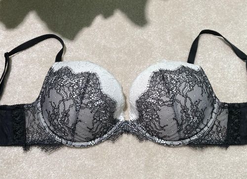 Victoria's Secret Dream Angels Push-up Bra Black Size 32 E / DD - $28 (56%  Off Retail) - From Claire