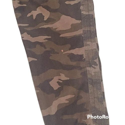 Athleta Camo Farallon Jogger