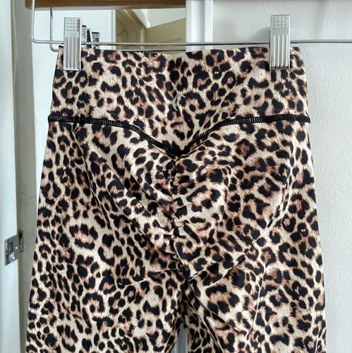 Zyia Active Leopard Scrunch Bum Leggings 