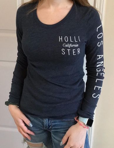 Hollister “Must-Have Collection” Henley T-shirt (Dark Blue