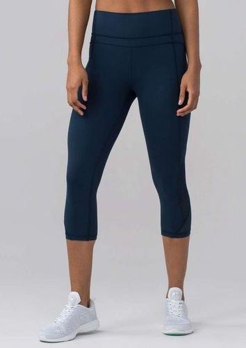 Lululemon Twist And Train Crop