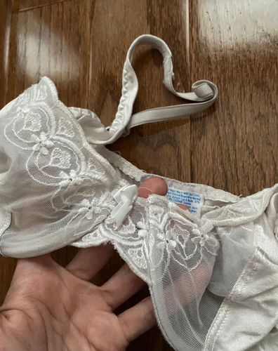 Maidenform Vintage coquette 90s maiden form paisley print sweet nothings white  mesh bra Size 36 B - $29 (35% Off Retail) - From roya