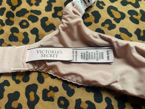 Victoria's Secret T-shirt Push-up Bra Pink Size 34 B - $11 - From