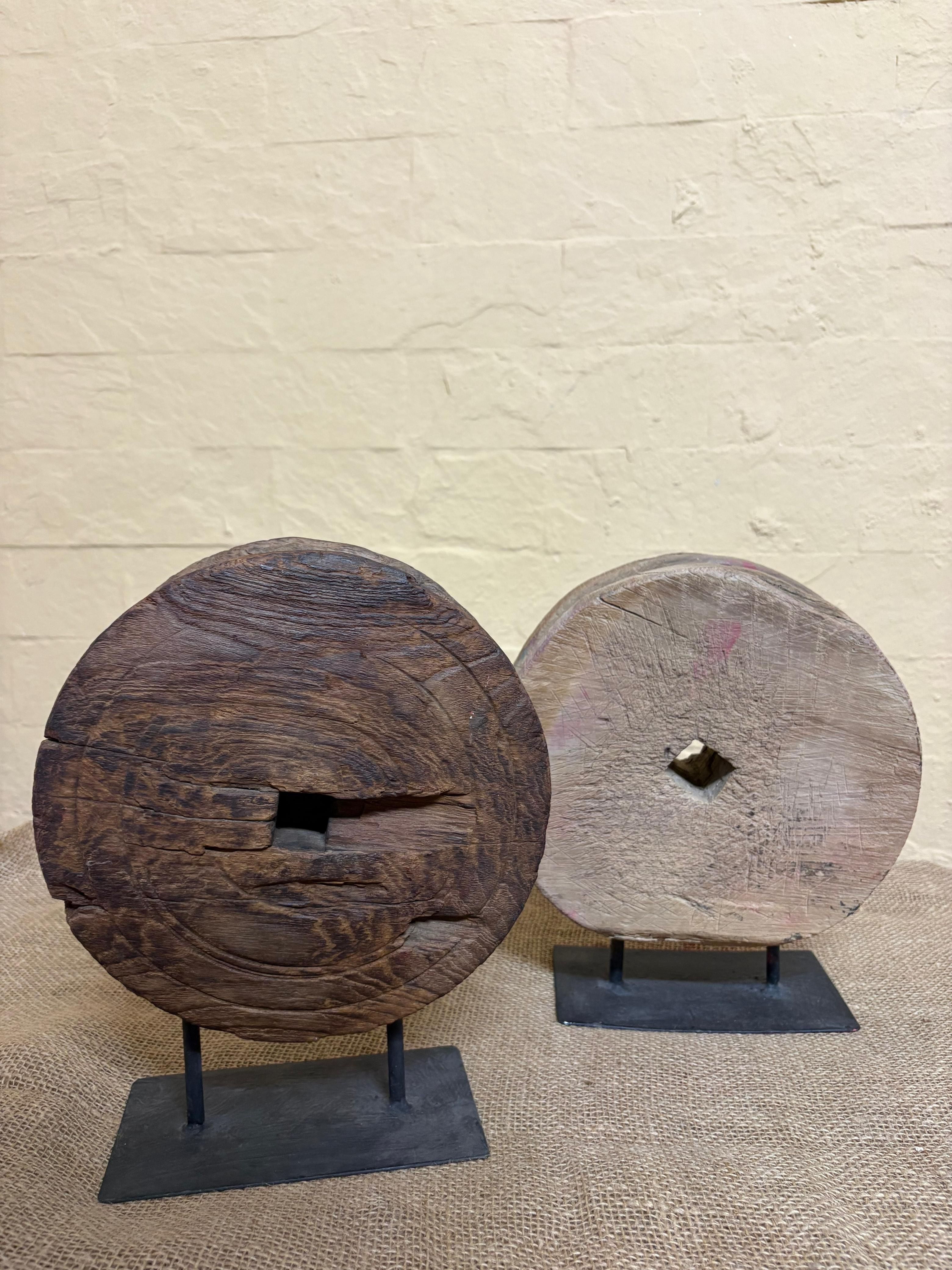 Wooden wheels with stand 