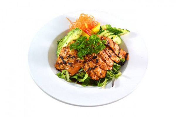 95. Salade de saumon grillé / Grilled Salmon Salad