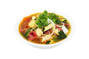 Soupe repas saté épicée aux boeuf / Meal-Sized Spicy Sate Beef Soup