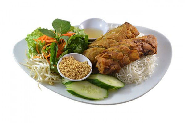 Vermicelle avec des rouleaux impériaux / Vermicelli with Imperial Rolls