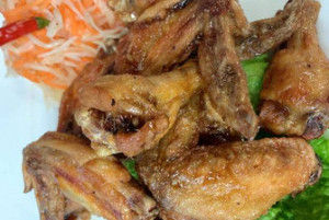 E6: CÁNH GÀ CHIÊN MẮM
