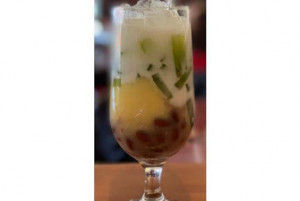 CHÈ BA MÀU