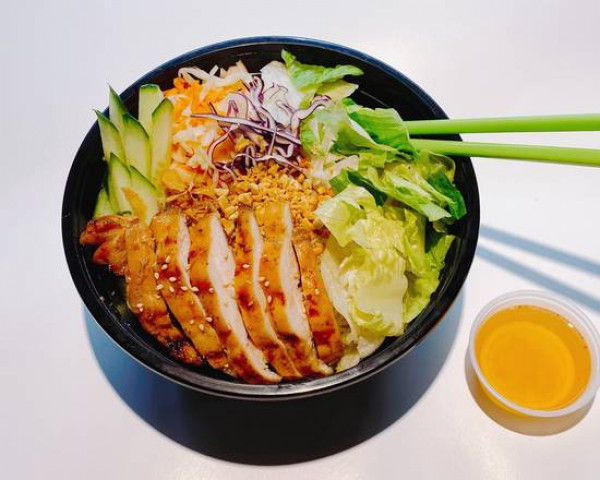 B1 - Bol Vermicelle Poulet Grillé / Grilled Chicken Vermicelli Bowl