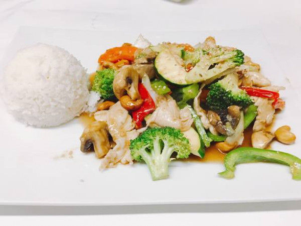 Poulet sautés aux noix de cajou / Cashew Chicken