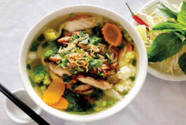 P15. PHỞ GÀ NƯỚNG