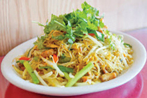 B9. MÌ XÀO SINGAPORE