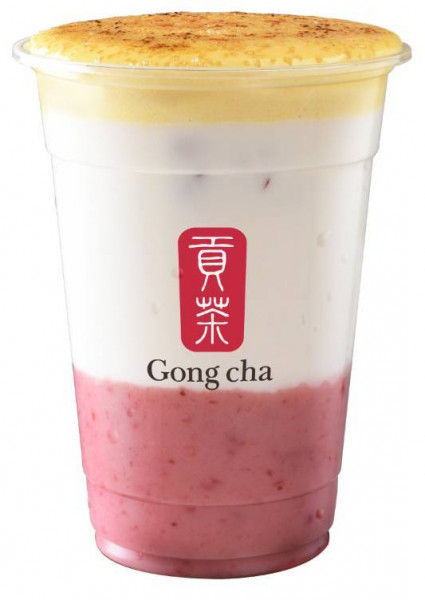 Latté aux fraises avec crème brulée / Crème Brulee Strawberry Latte