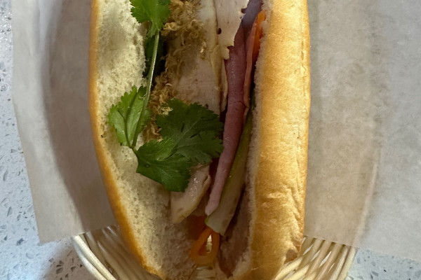 A.Cold Cut Bread-冷肉三文治-Bánh Mì Thịt Nguội