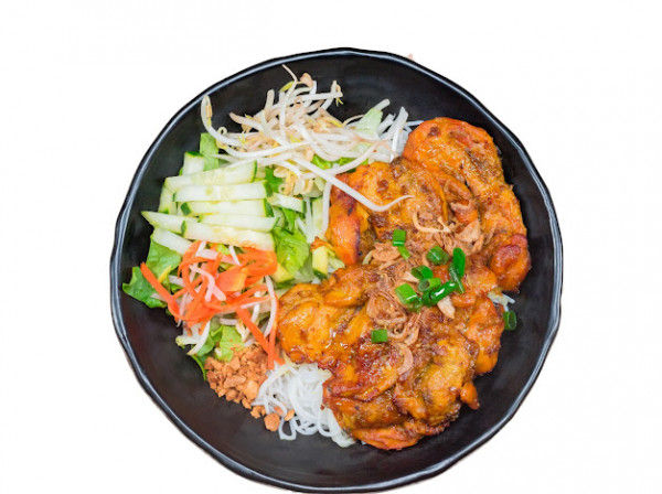 V1. Grilled Lemongrass Chicken Vermicelli- 燒香茅雞麵湯-Bún Gà Nướng Xả
