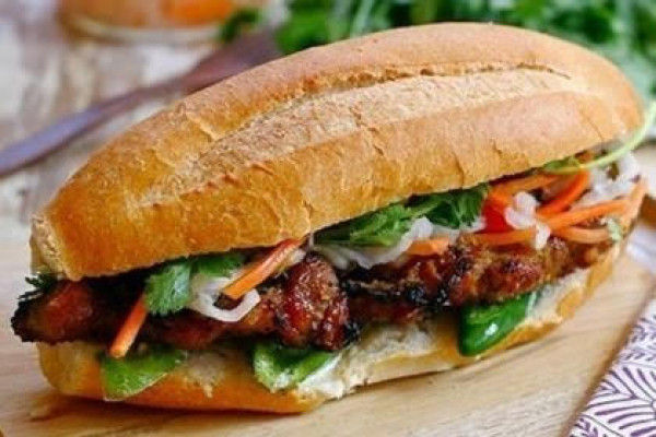 C. Grilled Lemongrass Pork Bread-燒豬肉三文治-Bánh Mì Thịt Nướng