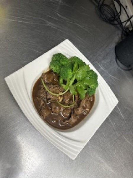 S13.Black pepper beef 🥩-牛肉配黑椒醬-Bò sốt tiêu đen