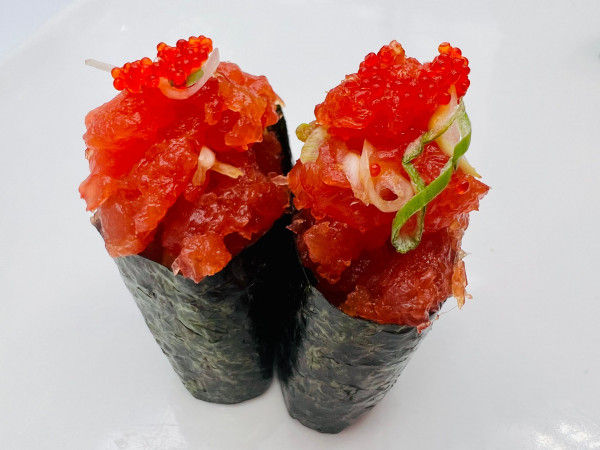 12N Thon Epice / Spicy Tuna Nigiris( 2Mcx / 2pcs + rice)