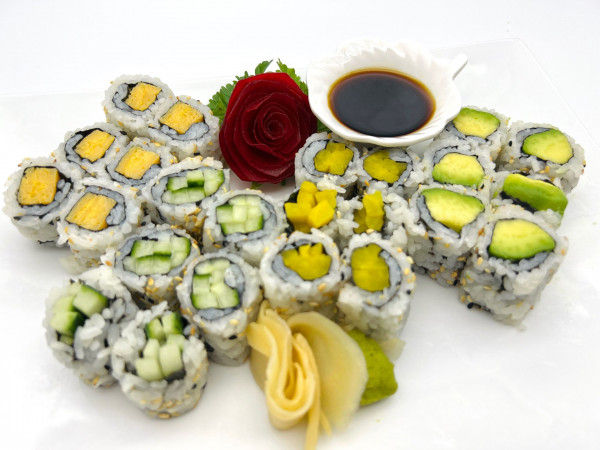 Combo végé Hoso Petis /Small Hoso vegetarian combo(24 Mcx/24 Pcs)