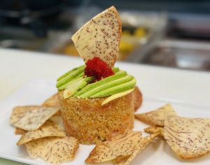 77. TARTARE SAUMON