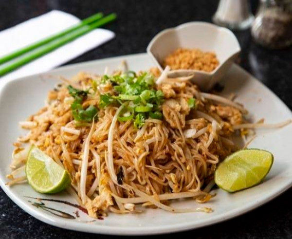 B4. Pad Thai