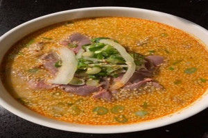 106. Satay Beef Rice Noodle Soup (Spicy)