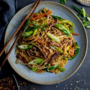 TABLE D'HÔTE BOEUF CHOW MEIN