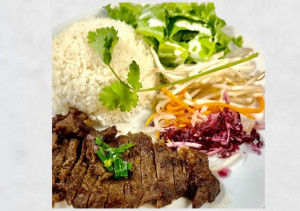 R4. Riz au boeuf sauté à la citronnelle