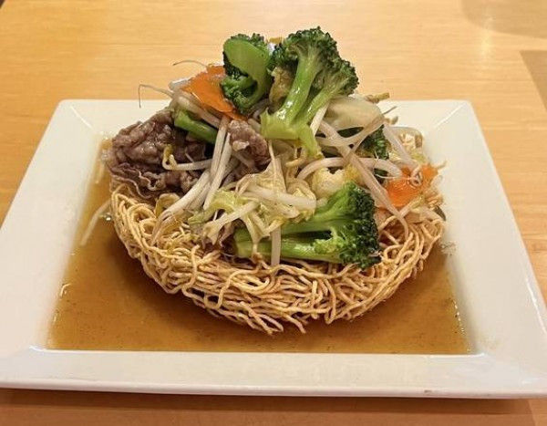 39.Nouilles croustillantes avec Boeuf et légumes/Crispy Noodles with Beef and Vegetables