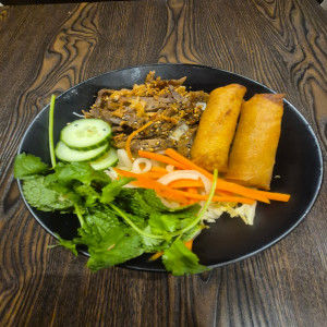 B1  vietnamese beef grilled & noodles