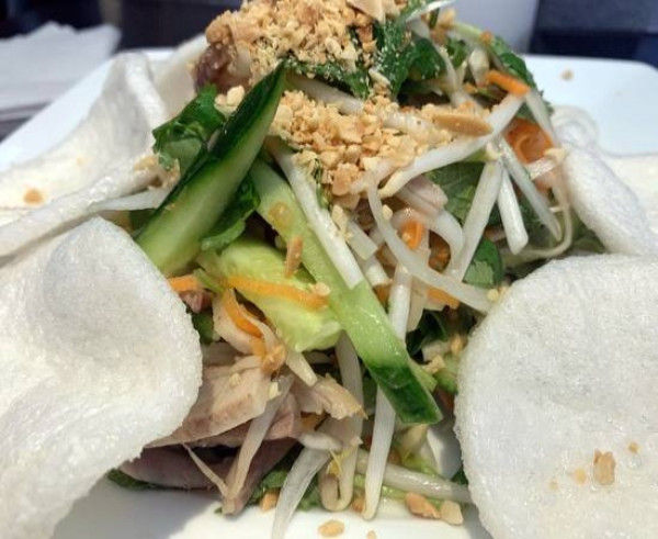 E7: GỎI GÀ - Salade de poulet