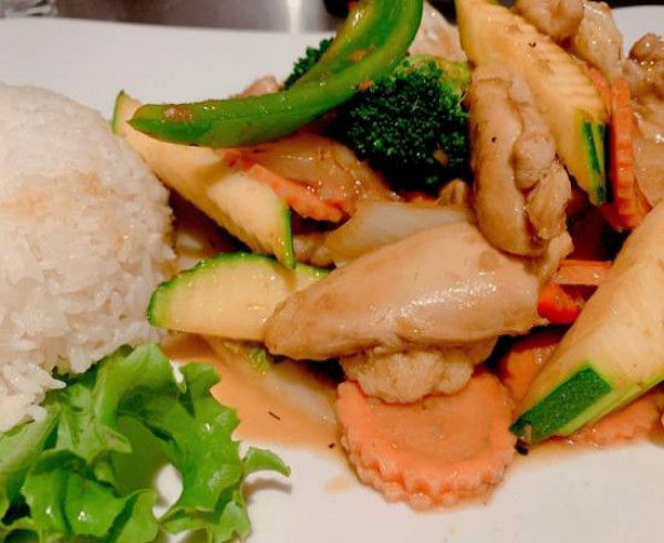 X1: GÀ XÀO - Poulet sauté aux légumes
