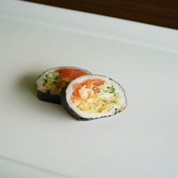 47. Futomaki Saumon épicé