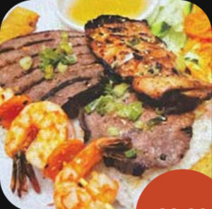 Crevettes, poulet et boeuf grillés