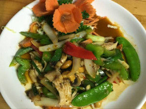 2. Stir-Fried Crispy Chicken with Cashews and Vegetables