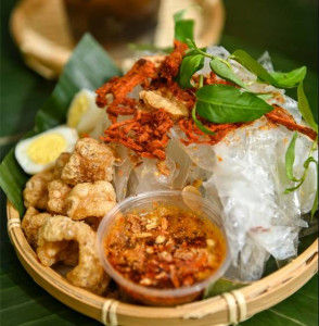 3. Rice Paper w/dipping sauce / Bánh Tráng Chấm