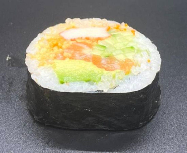 P049a.Kamikaze salmon(sumomaki)