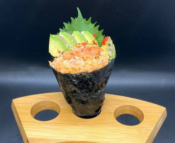 P101.Salmon(temaki)
