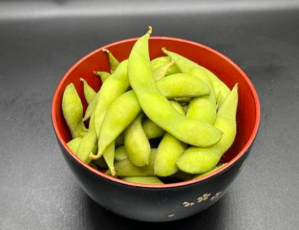 P010.Edamame beans (hot)