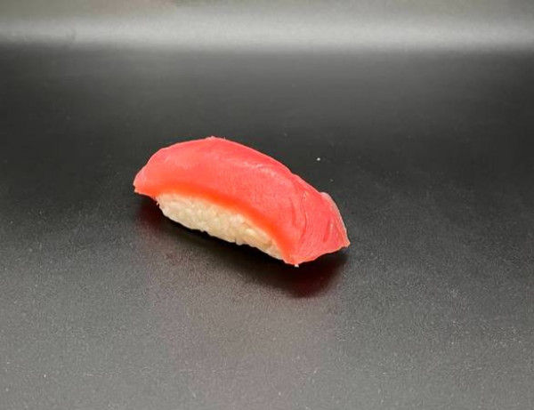 P013.Maguro (nigiri)
