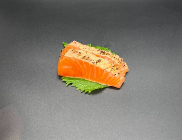 P037.Salmon Tataki(sashimi)