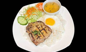 CƠM GA NUONG, OP LA